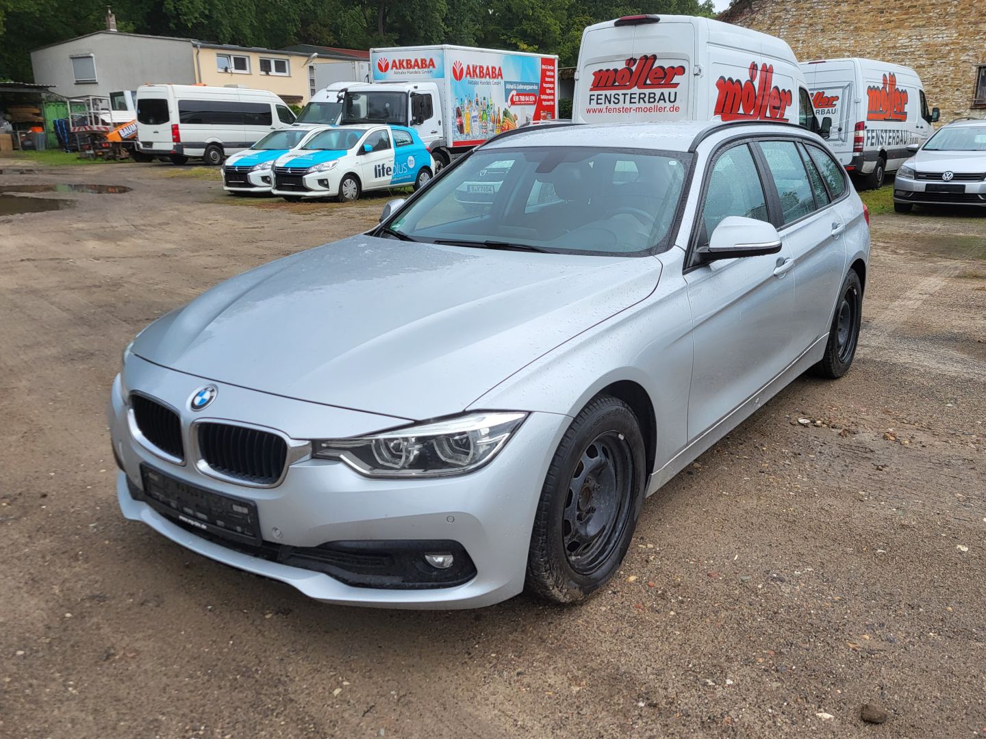 MERCEDES-BENZ Vito, VW Passat Variant & BMW 318d touring