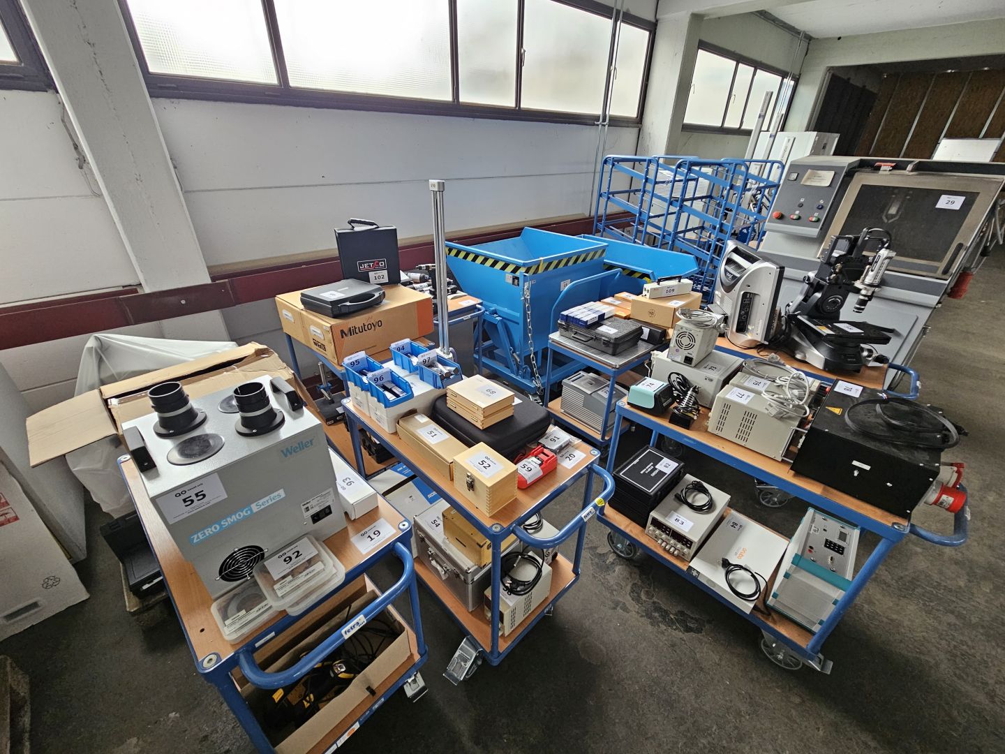 Präzisionsmesstechnik, Laborgeräte, Logistik- & Betriebsausstattung