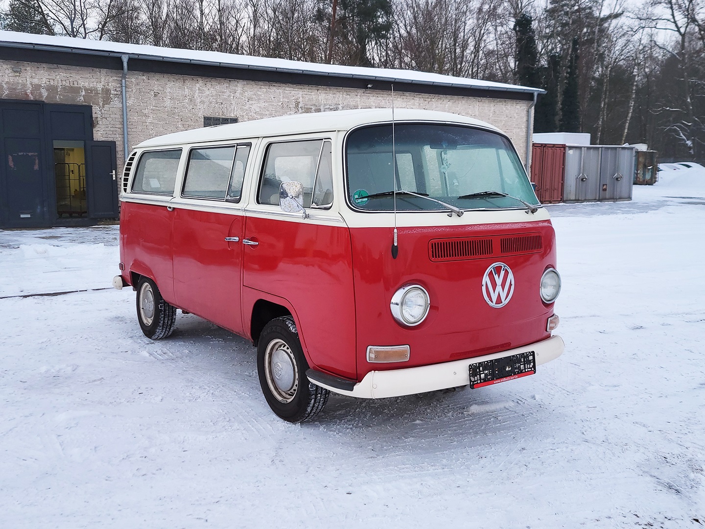 Transporter / Fensterbus Volkswagen "Bulli"