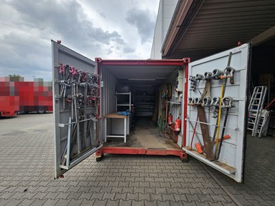 Los 490 - 20'-Container mit Werkstatteinrichtung