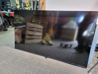 Los 421 - 75"-LED-Fernseher