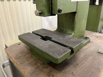 Los 15 - Kniehebelpresse