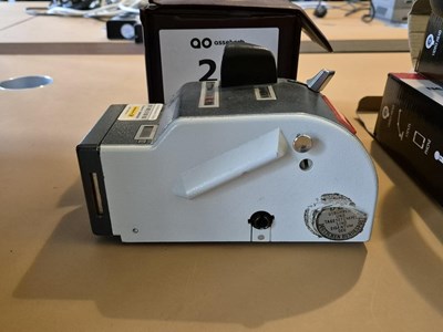 Los 26 - Mechanische Frankiermaschine