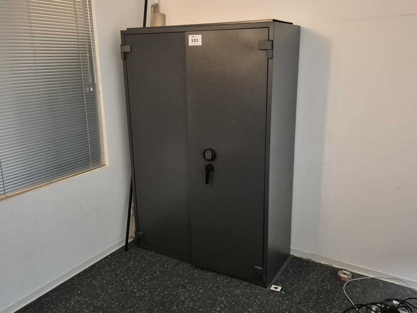 Los 101 - Büro-Sicherheitsschrank