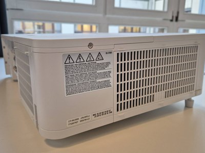 Los 46 - LCD-Projektor