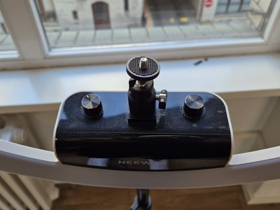 Los 74 - Ringlicht mit Stativ