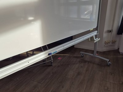 Los 131 - Mobiles Whiteboard