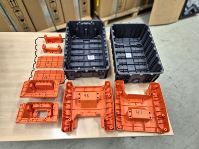 Los 498 - Posten Kunststoffbauteile Akkupack