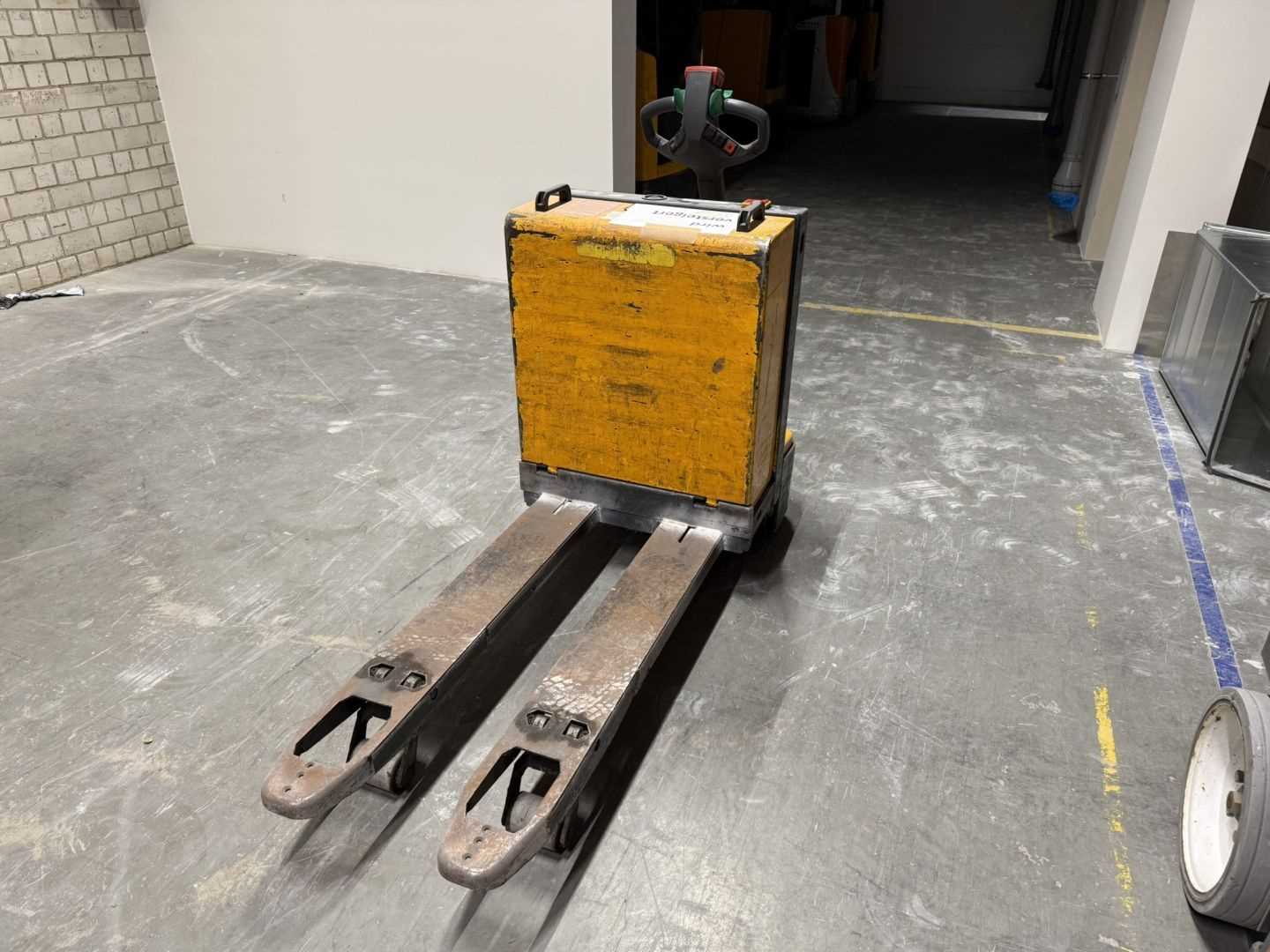 Los 5 - Elektro-Niederhub-Kommissionierer