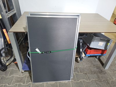 Los 6 - Tapeziertisch