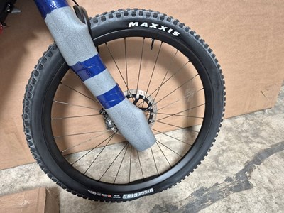 Los 1 - Elektro-Fahrrad / E-Fully