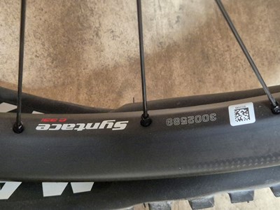 Los 1 - Elektro-Fahrrad / E-Fully