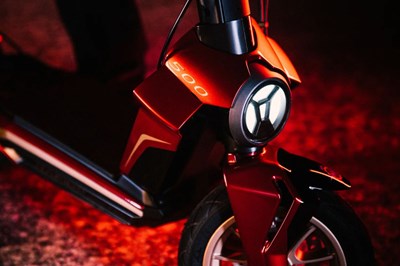 Los 109 - Elektro-Roller / E-Scooter