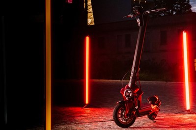 Los 109 - Elektro-Roller / E-Scooter