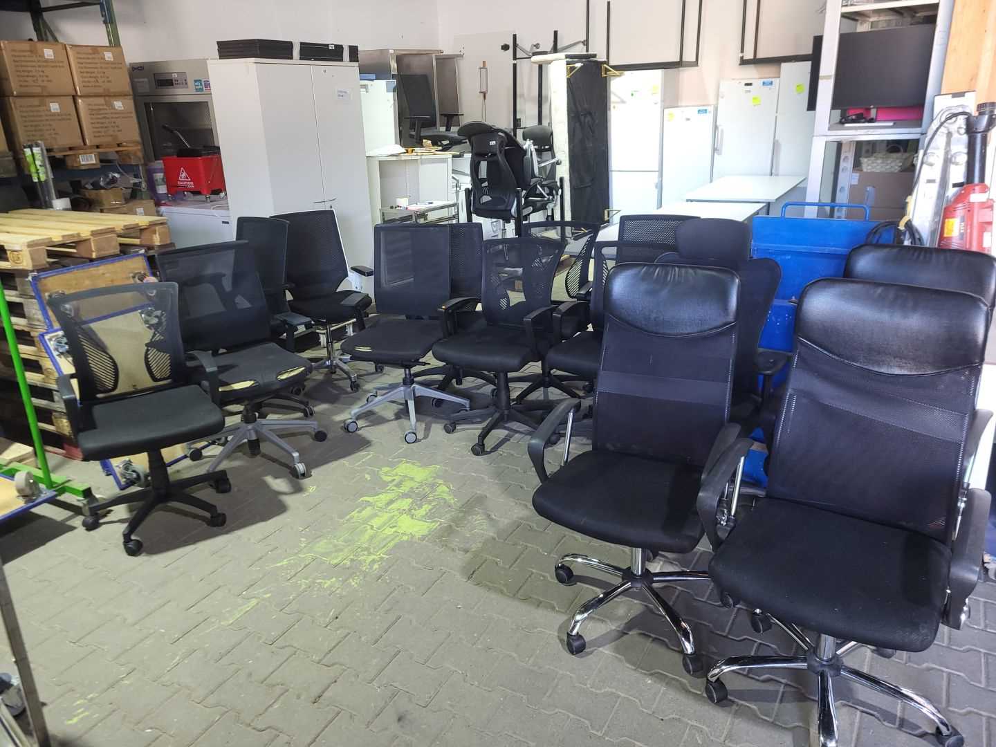 Los 21 - Bürodrehstühle (14x)