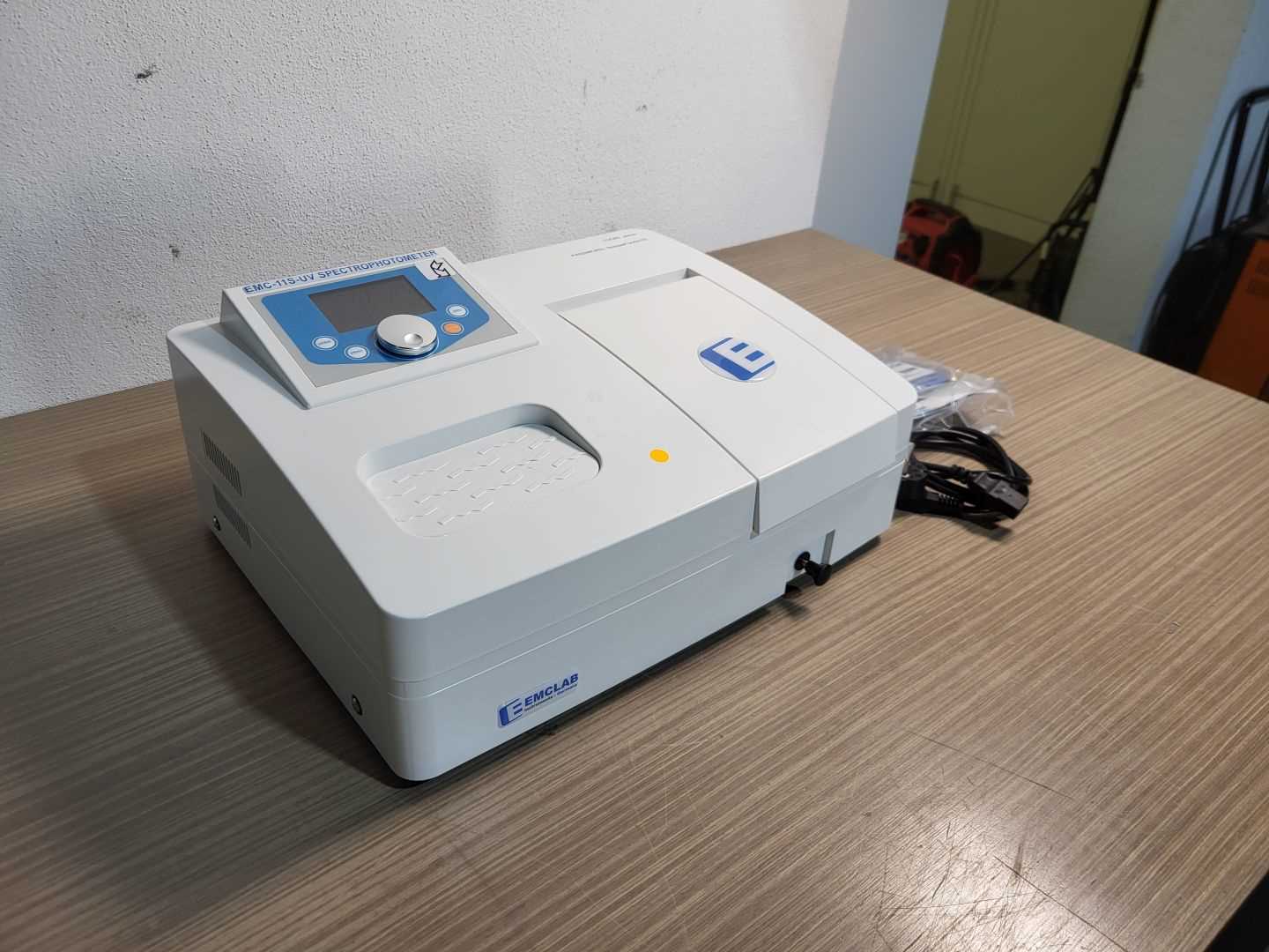 Los 106 - Spectrophotometer