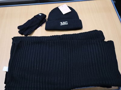 Los 7 - Mont Gerrard Mütze/Handschuh/Schal Set weiß, schwarz, pink