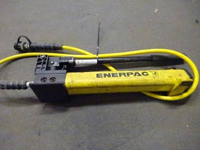 Los 1520 - Handpumpen ENERPAC P392 (9x)