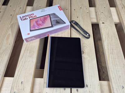 Los 148 - Tablet-PC + Ladegerät