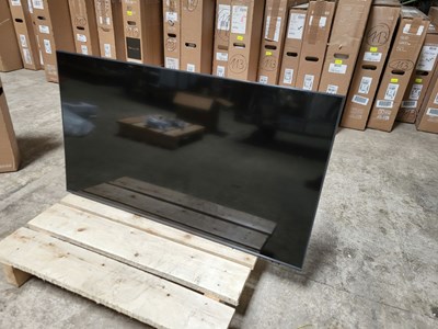 Los 145 - 43" QLED Fernseher