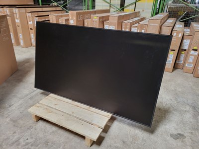 Los 157 - 65" QLED Fernseher