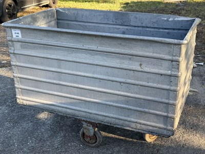 Los 148 - rollbarer Metallbehälter
