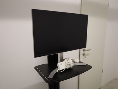 Los 40 - 27"-UHD-Monitor