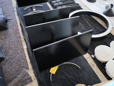 Los 588 - 27"-UHD-Monitor (3x)