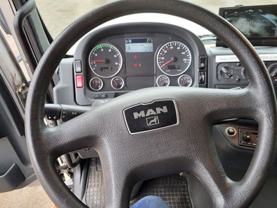 Los 38 - LKW mit Fräsrobotersystem