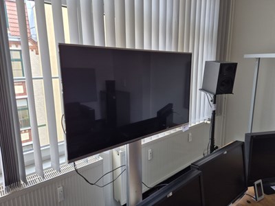 Los 82 - 47"-LCD- Fernseher