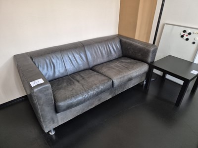 Los 124 - 2-Sitzer-Sofa