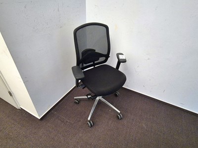 Los 305 - Bürodrehstuhl