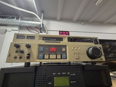 Los 379 - High-End Hi8/Video8-Videorekorder