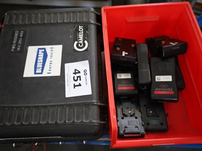 Los 451 - Posten SWIT Akkus 14Volt