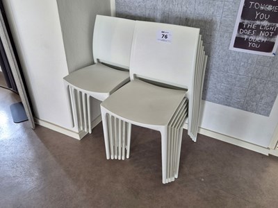Los 76 - Stapelstühle (11x)