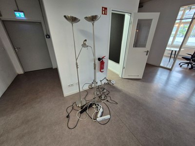 Los 530 - Tischleuchten (3x)