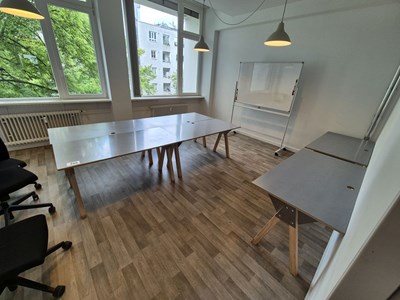 Los 256 - Schreibtische (6x)