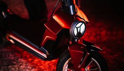 Los 121 - Elektro-Roller / E-Scooter