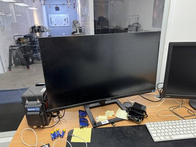 Los 154 - 28"-Monitor
