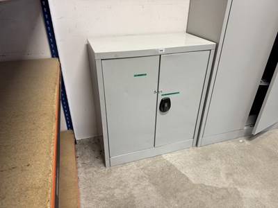 Los 242 - Stahlblechschrank