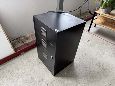 Los 302 - Metallcontainer