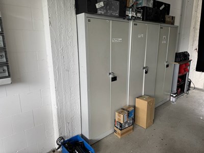 Los 328 - Stahlblechschrank