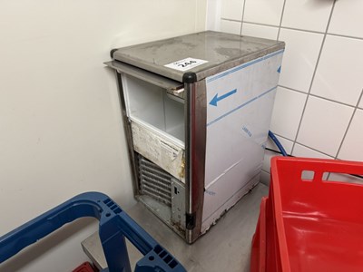 Los 244 - Eiswürfelbereiter