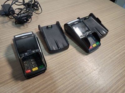 Los 261 - Kartenlesegeräte (2x)