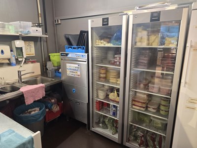 Los 60 - Kühlschrank mit Umluftkühlung & Glastüre