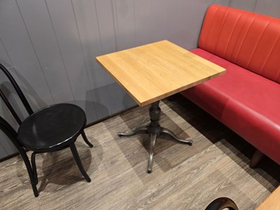 Los 480 - Café-Tisch