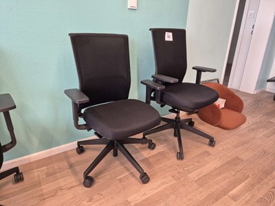 Los 92 - Bürodrehstühle (2x)