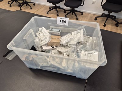 Los 186 - Posten Wireless Access Point Halterungen
