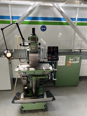 Los 7 - Universal Fräs- und Bohrmaschine