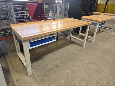 Los 7 - Werkbank mit einer Schublade